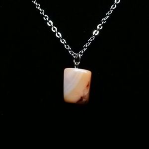 5/$25 Apricot Agate Necklace